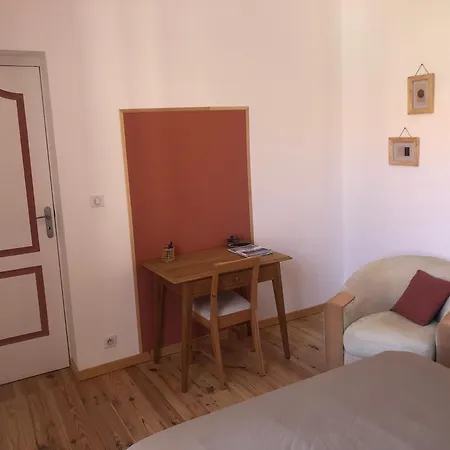 Casa de Férias Charmante Petite Maison Proximite Centre